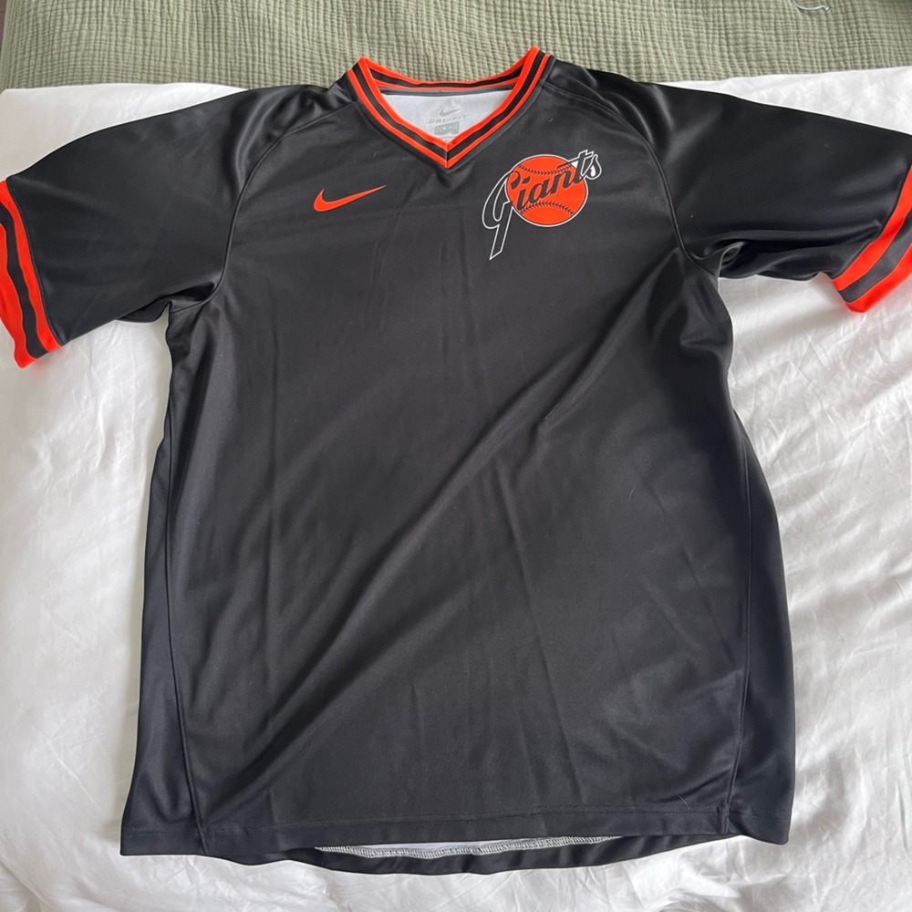 San Francisco Giants - Nike Cooperstown Edition V-neck Jersey - Large